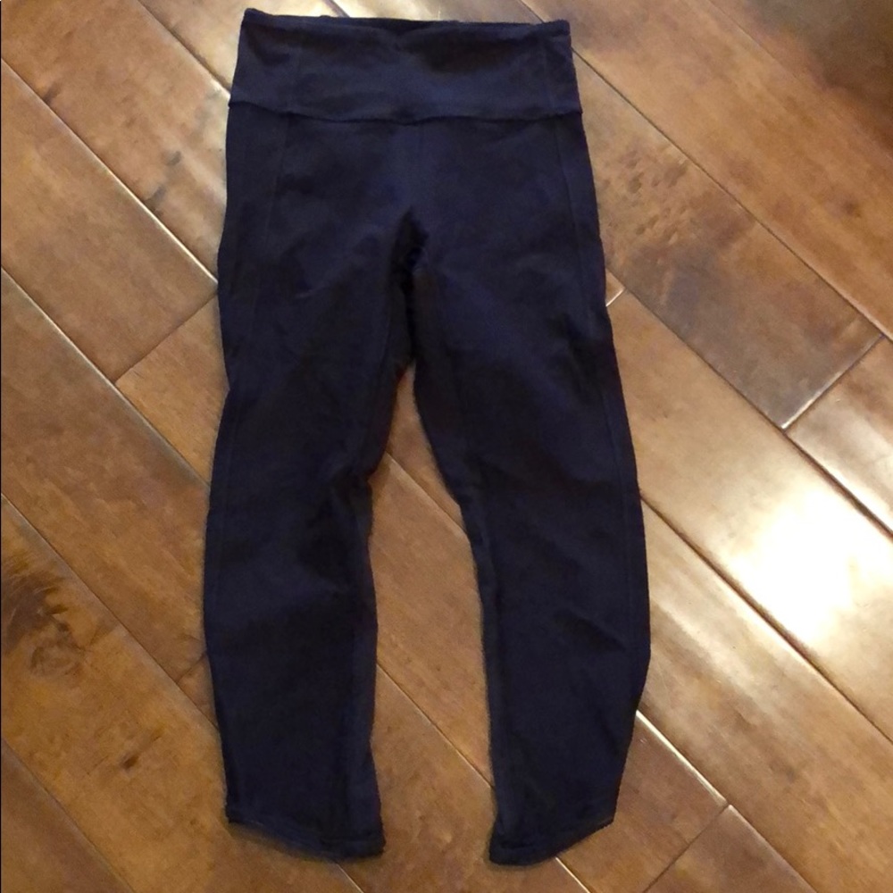 Plum Lululemon crop